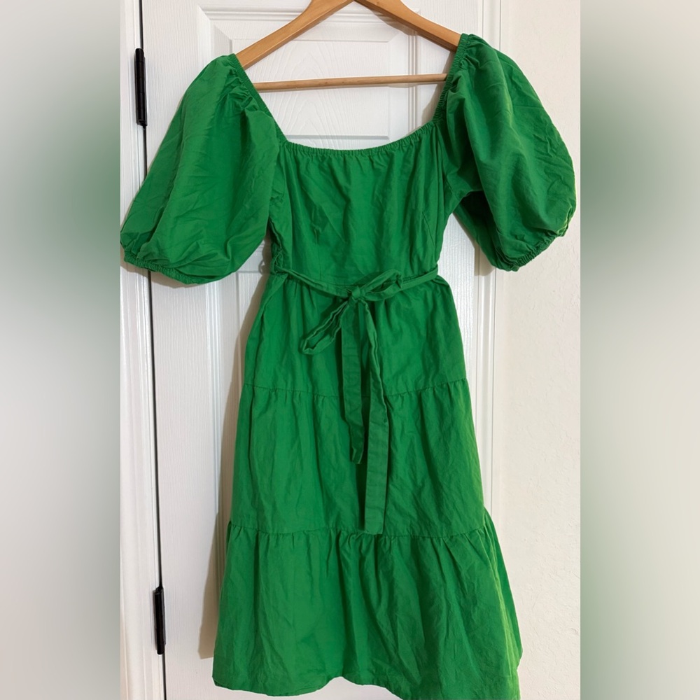 Green Puff-Sleeve Midi Dress